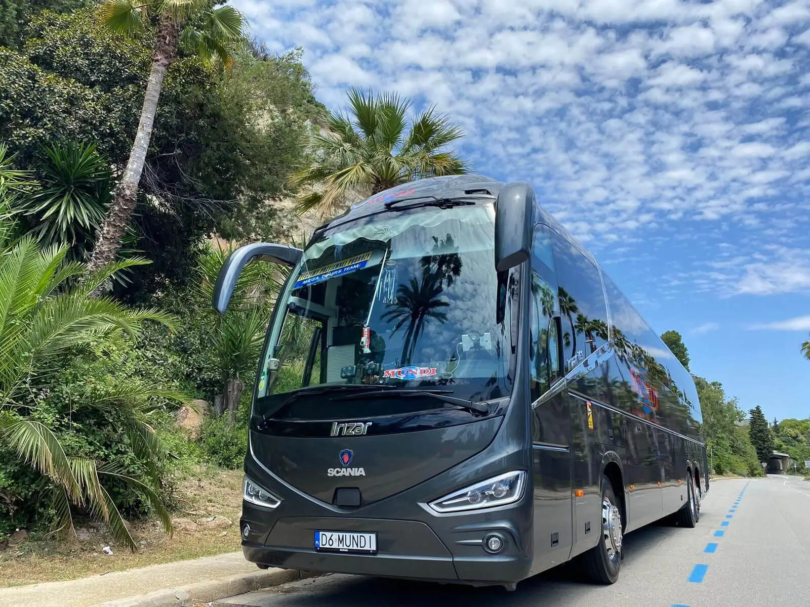 Autobus fimy Mundi - Scania Irizar - wynajem autokarow dolny slask